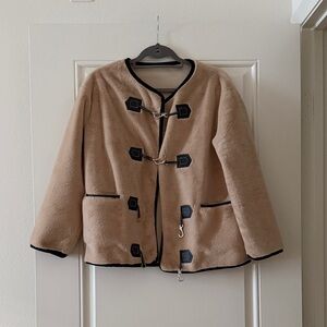 Faux fur jacket (S/M)